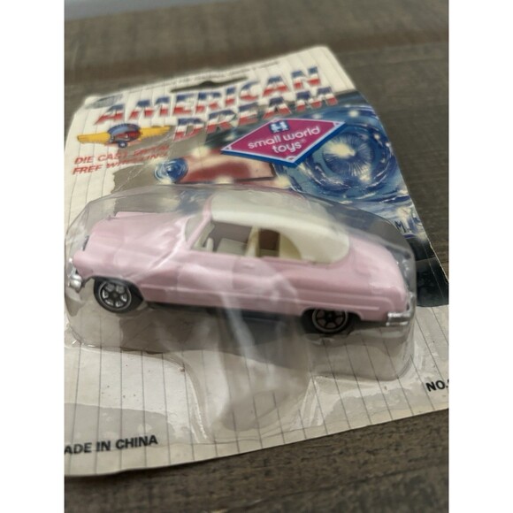Vintage Road Tough PINK Ford T-Bird Die Cast Metal Free Wheeling 8901B - Picture 4 of 10